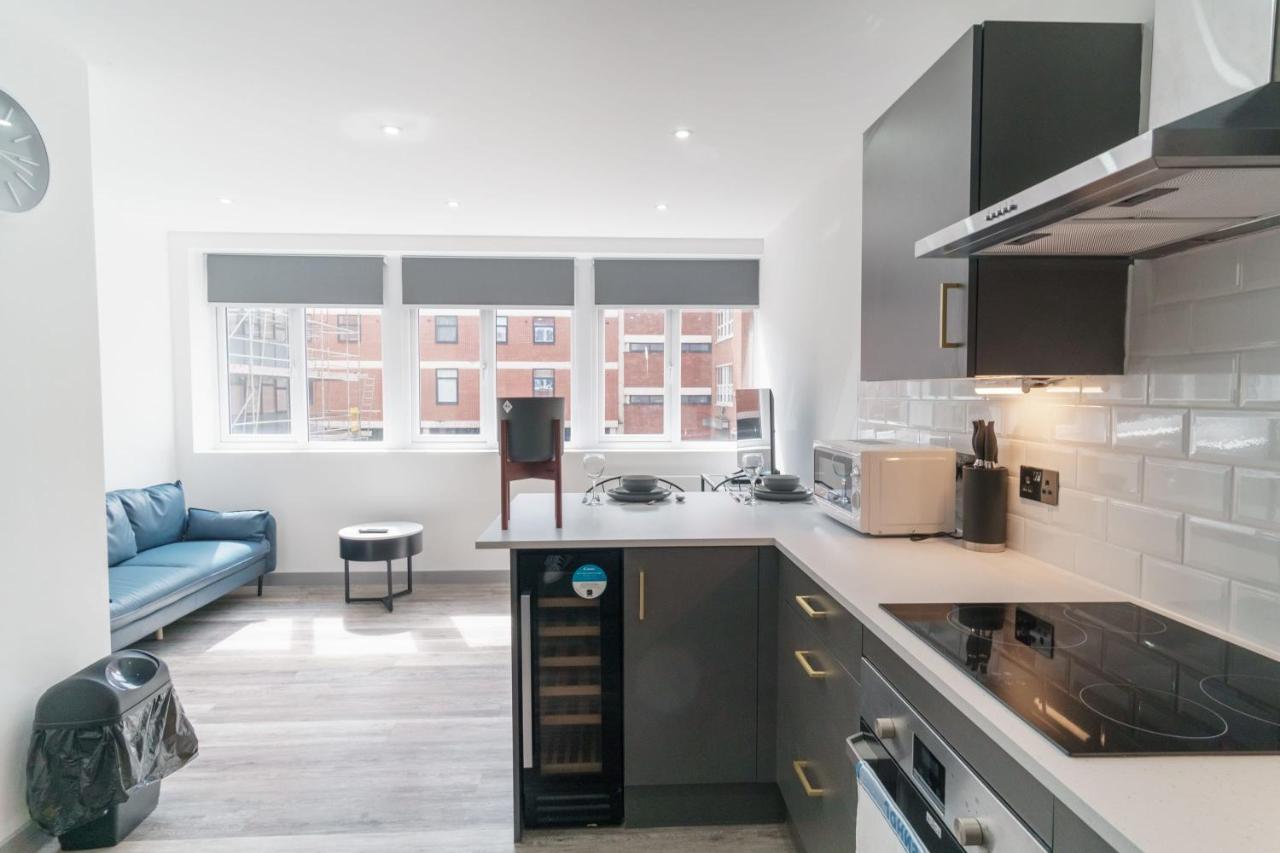 Modern 1 Bedroom Apartment In Preston Centre 외부 사진